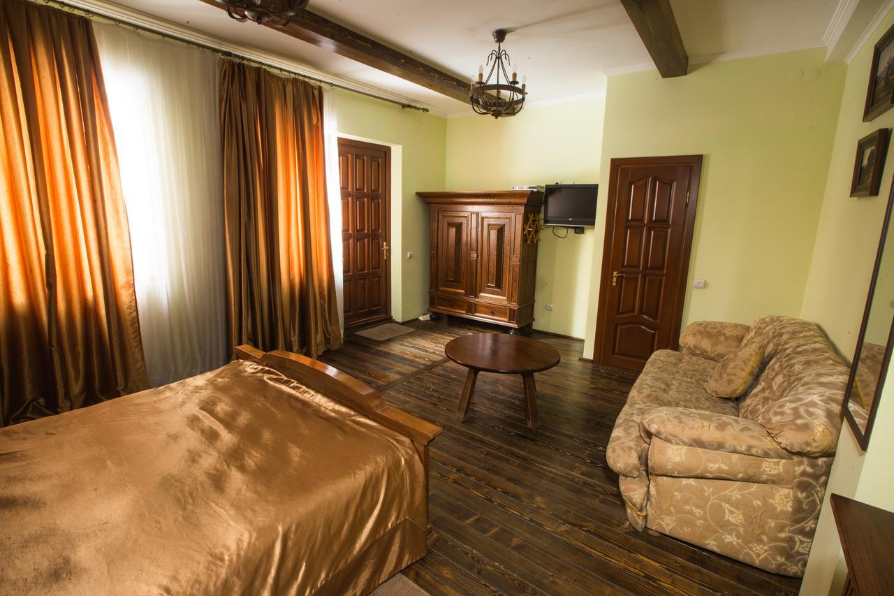 Magnat Lux 酒店 Chernivtsi