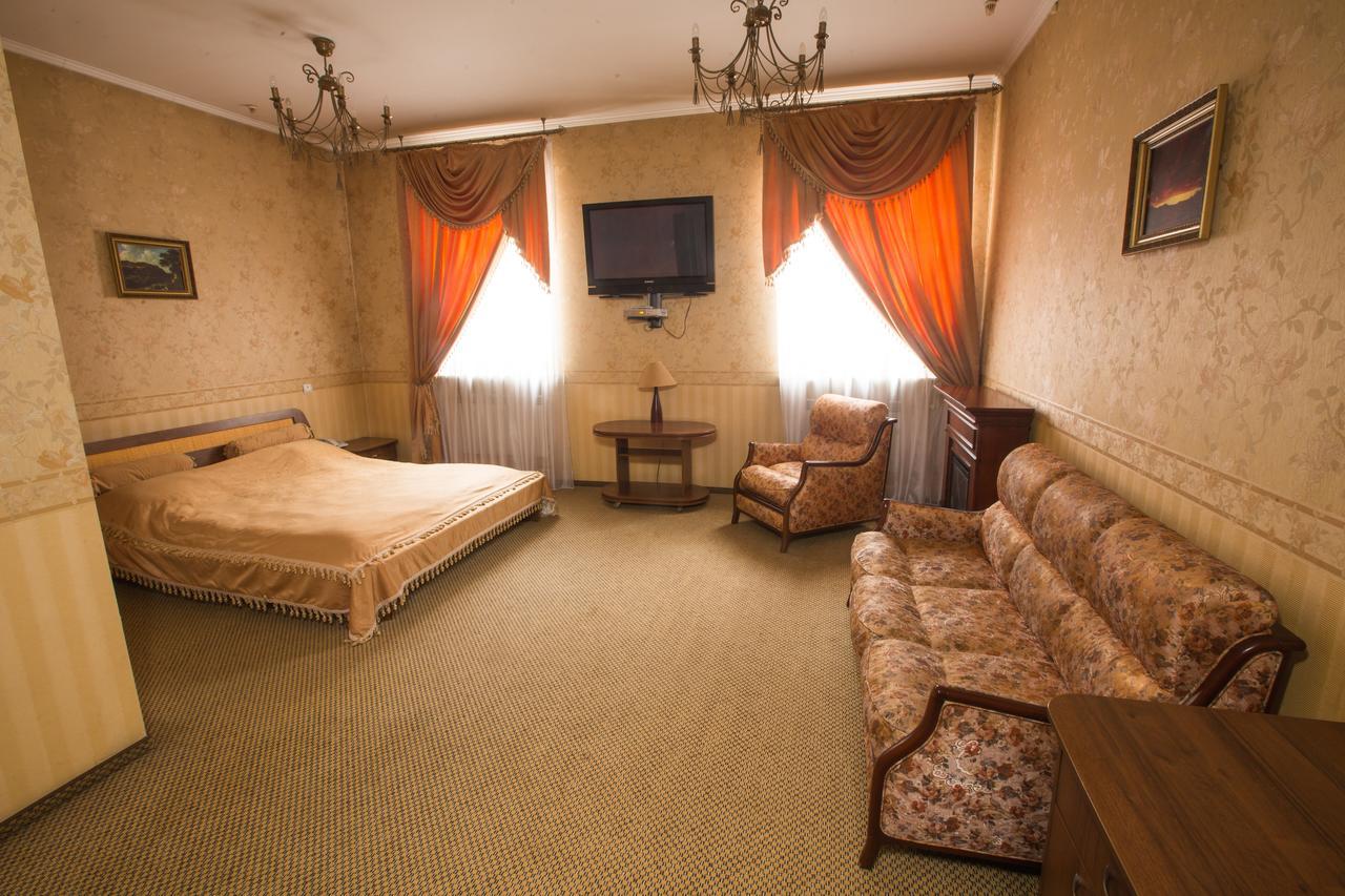 Magnat Lux 4* Chernivtsi