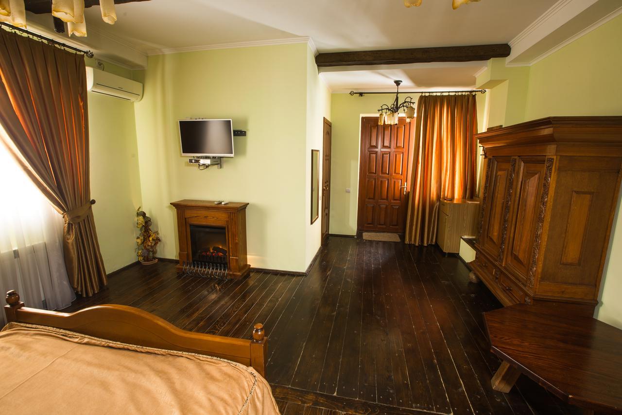 Magnat Lux 4*